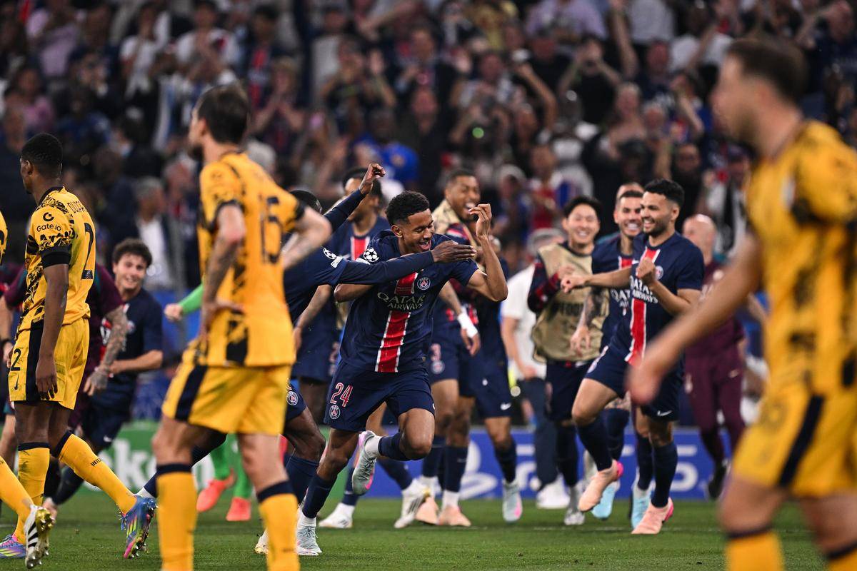 火博直播平台 -冲刺阶段体能课后，毕尔巴鄂竞技主帅复盘备战国王杯，信心回归，临场指挥获称赞(体育赛事复盘总结)